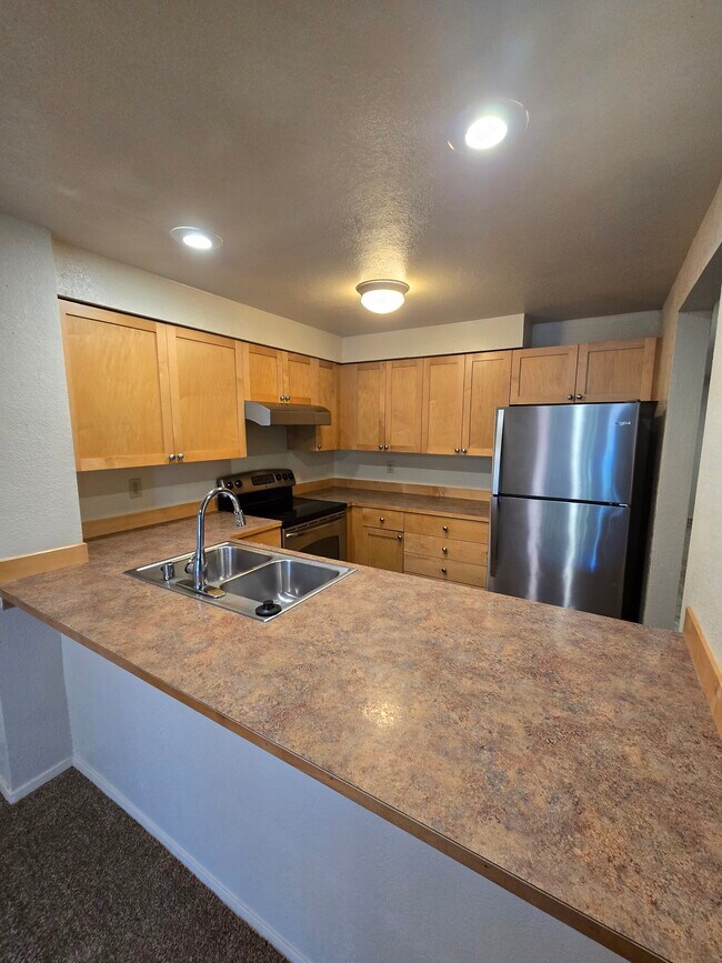 Lea Hill Condominiums, Auburn, WA 98092 - photo 3