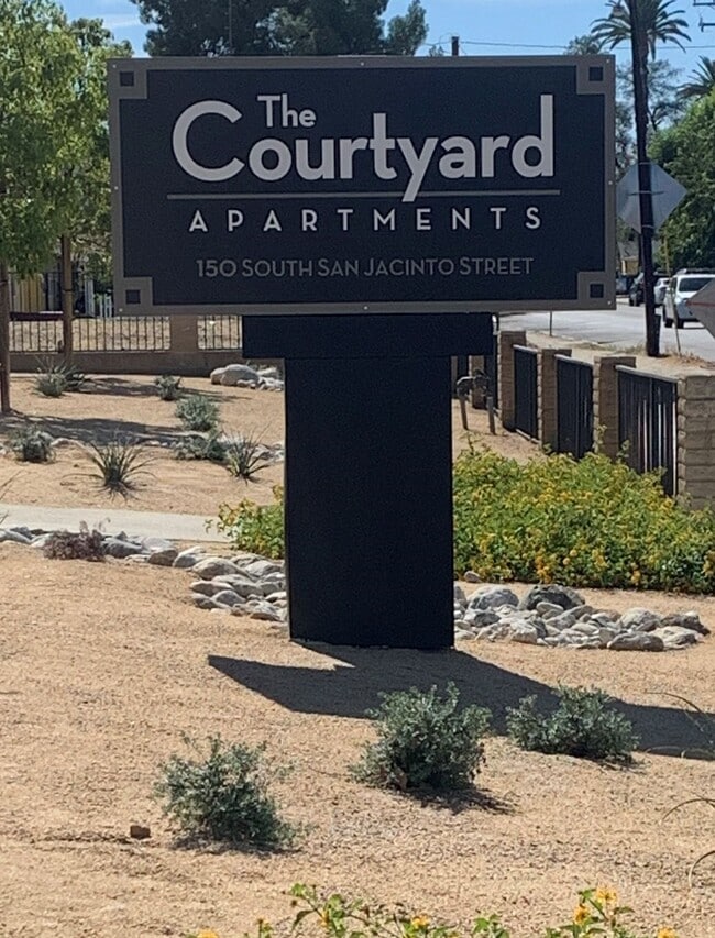 The Courtyard Apartments 150 S San Jacinto St., Hemet, Hemet, CA 92543 - photo 7