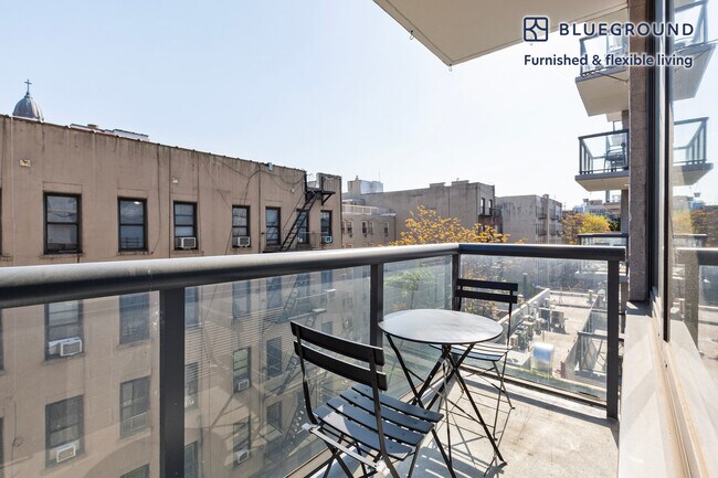 250 E Houston St unit FL5-ID1125, New York, NY 10002 - photo 5