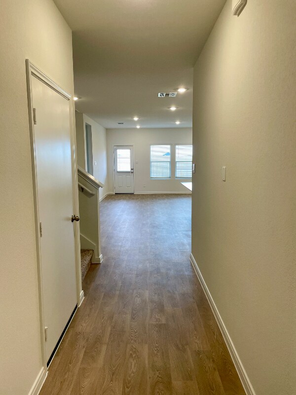 270 Yosemite Dr, Kyle, TX 78640 - photo 3