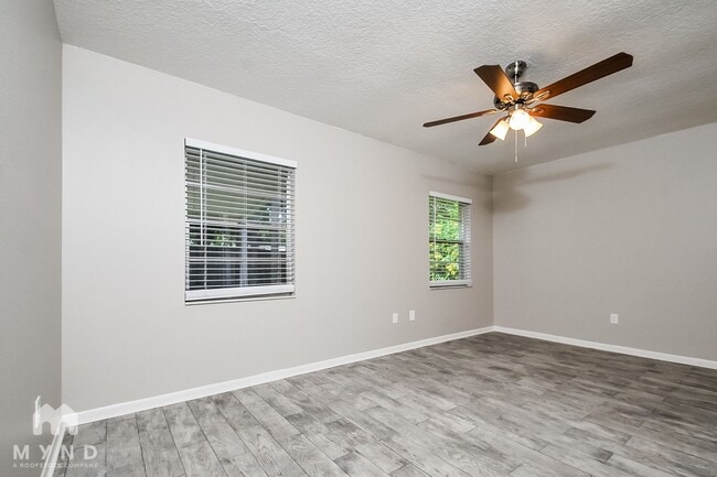 509 Bryan Valley Ct, Brandon, FL 33511 - photo 7