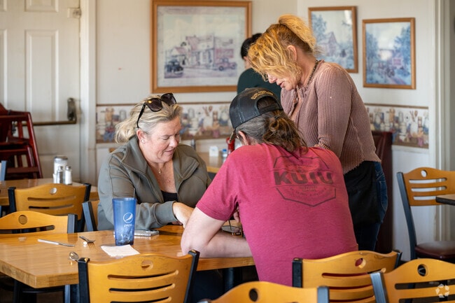 Rick's Roadside Cafe is the type of restaurant where they know locals by name.