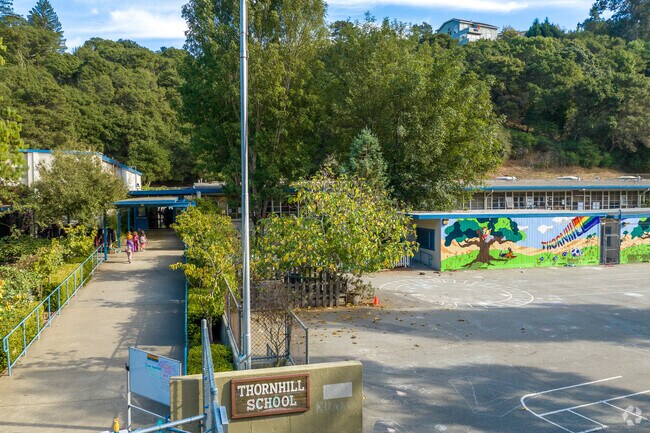 Thornhill Elementary School received a B+ from Niche for its great academics and teachers.