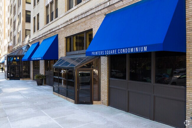 Printers Row Condominium is close to all the action in the neighborhood.