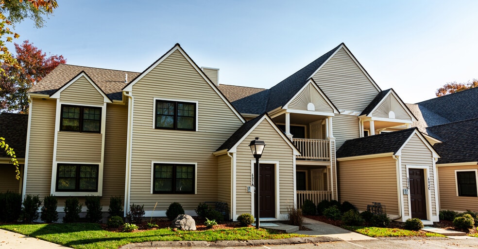 Briar Glen Village, Waltham, MA 02451 - photo 1