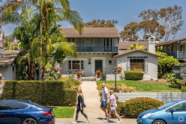 Ranch style homes are common around Carlsbad.
