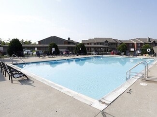 8401 Boggs Creek Dr, Indianapolis, IN 46237