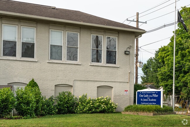 the student:teacher ratio at St. James Academy is 7:1.