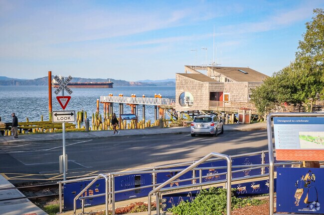 Astoria offers several amenities and attractions for the whole family to enjoy.