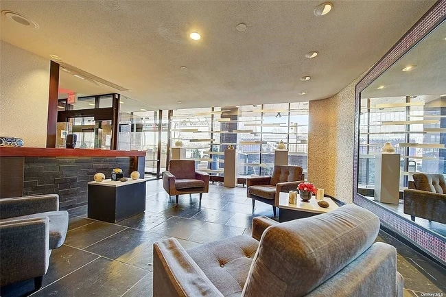 11949 Union Turnpike unit 10A, Forest Hills, NY 11375 - photo 3