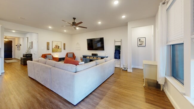 912 Pear Ave, Forney, TX 75126 - photo 2