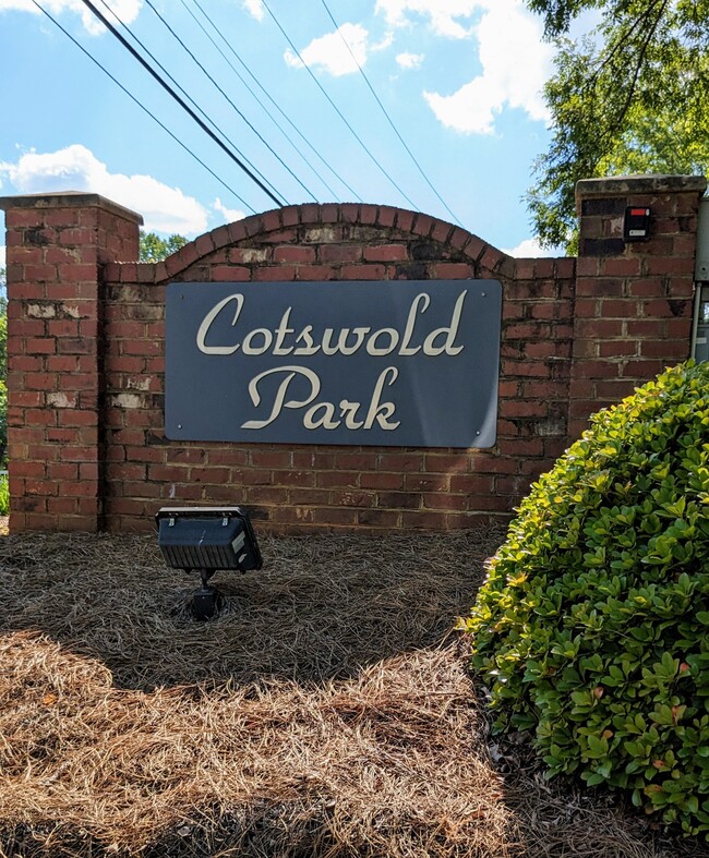 3710 Cotswold Ave unit Cotswold Park Condo, Greensboro, NC 27410 - photo 3
