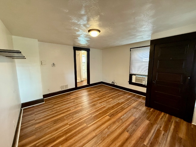 327 Euclid Ave unit B, Morgantown, WV 26501 - photo 7