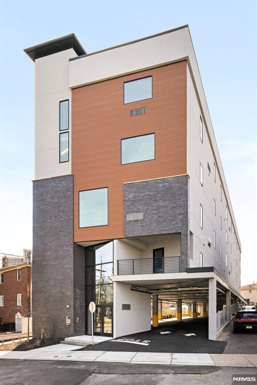 240 Columbia Ave, Fort Lee, NJ 07024