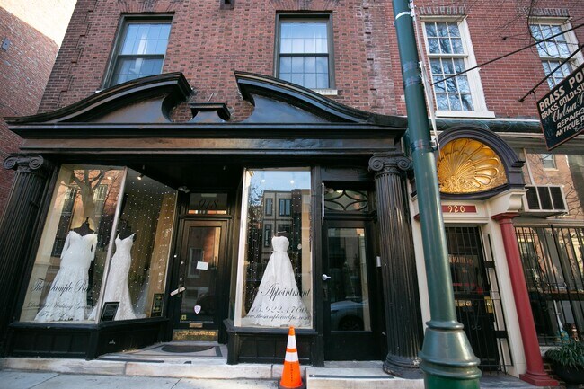 918 Pine St unit 1R, Philadelphia, PA 19107 - photo 7