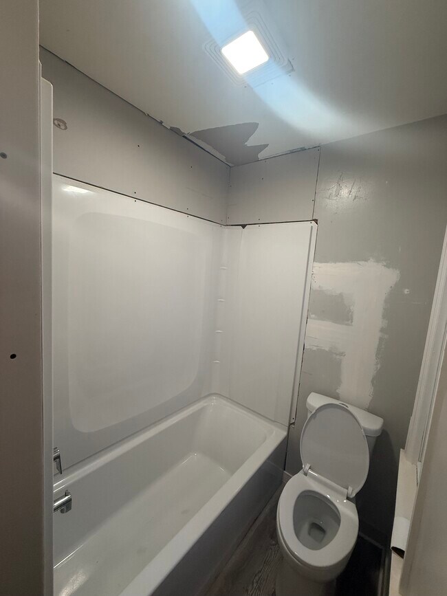 502 W South St, Oconomowoc, WI 53066 - photo 5