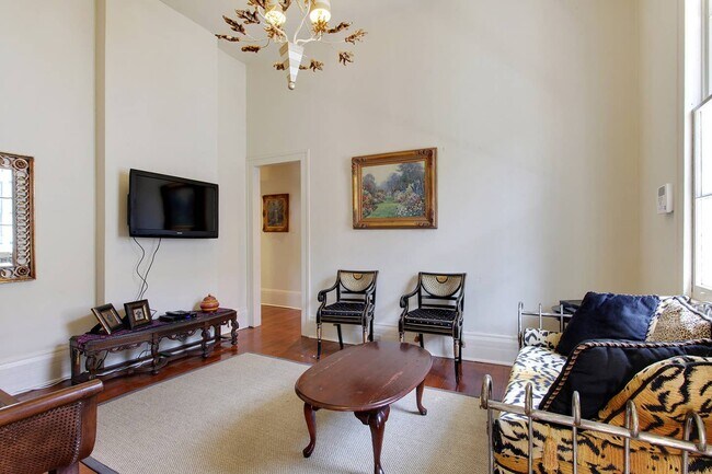 5221 Magazine St unit 4, New Orleans, LA 70115 - photo 5