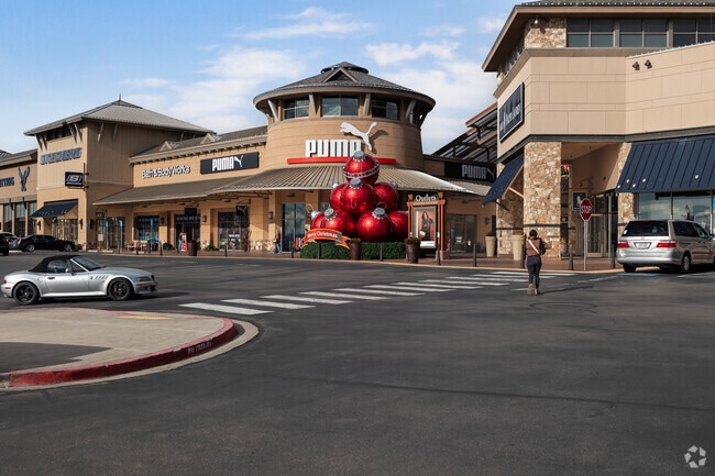 Outlets at Traverse Mountain in Thanksgiving is ready for holiday shoppers.