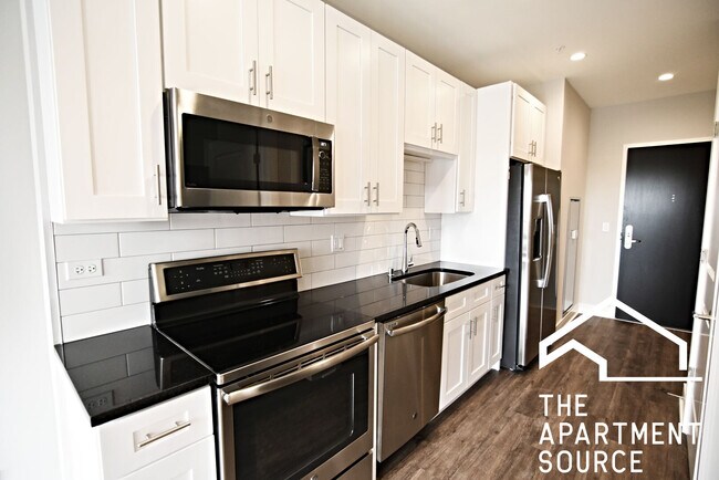 3833 N Broadway St unit 309, Chicago, IL 60613 - photo 2