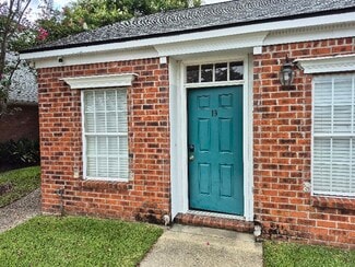 152 S Foster Dr, Baton Rouge, LA 70806