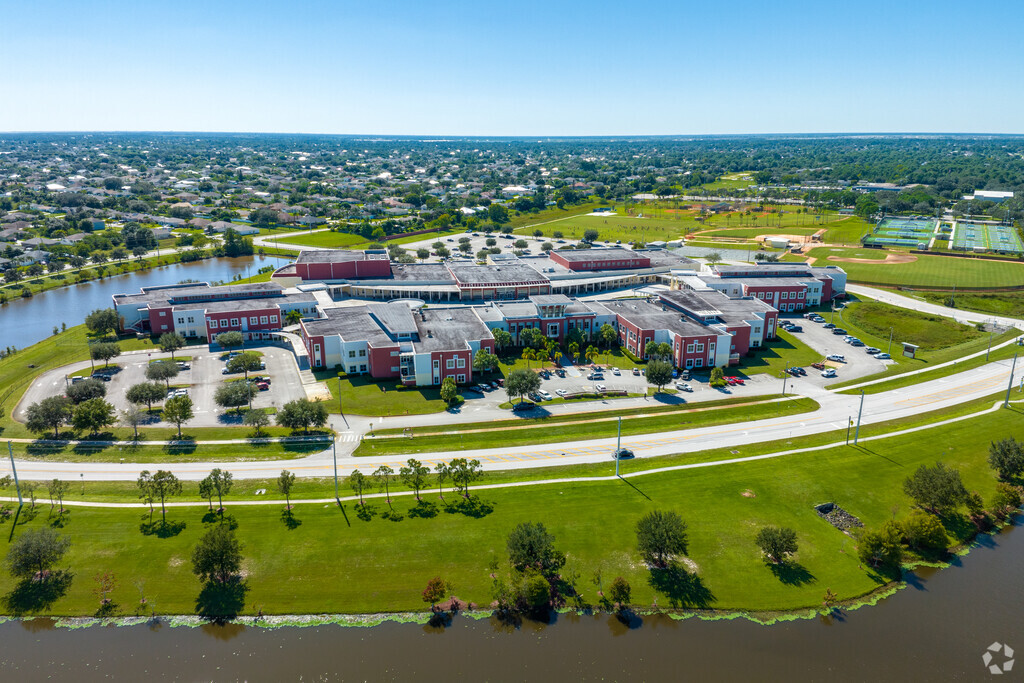 Treasure Coast High School, Port Saint Lucie FL Rankings & Reviews