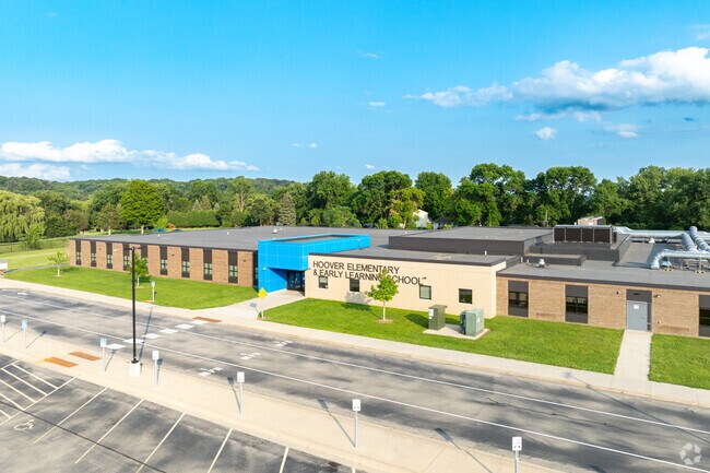 Hoover Elementary School serves students in Valhalla.