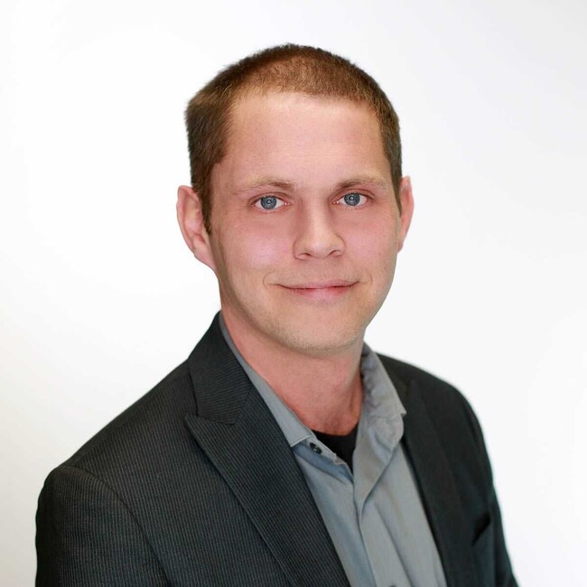 Agent Photo