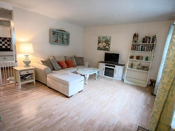 5627 S Sprinkle Rd, Portage, MI 49002 - photo 2