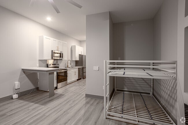 Apartments on Main, Davenport, IA 52801 - photo 5