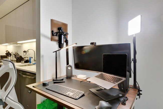 18 10th St unit FL9-ID278482P, San Francisco, CA 94103 - photo 2