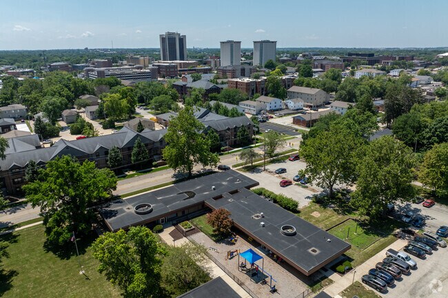 Hammitt School At The Baby Fold offers plenty of AP and Honors courses.