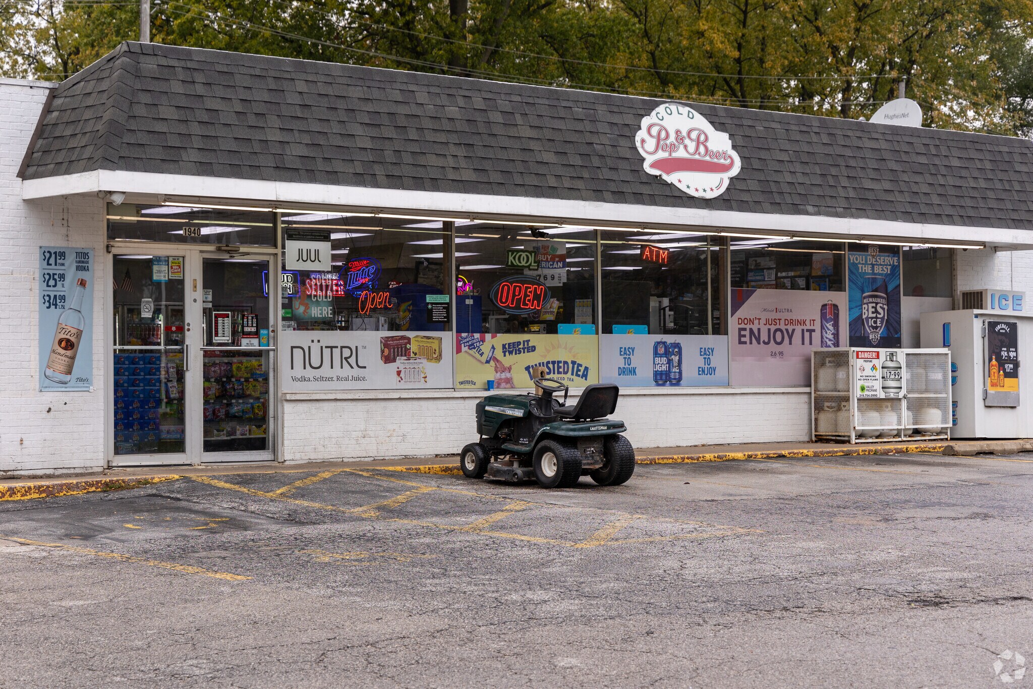 You don't need a car to get around Ginger Hill.