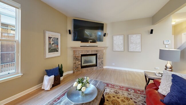 unlisted-address, Villa Park, IL 60181 - photo 2