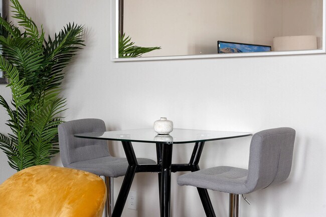 2232 Empire Central unit ID1018240P, Dallas, TX 75235 - photo 7