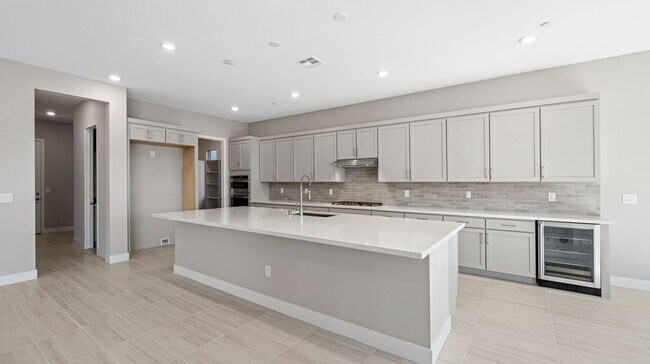 215 Paraggi Bay Dr, Henderson, NV 89011 - photo 6