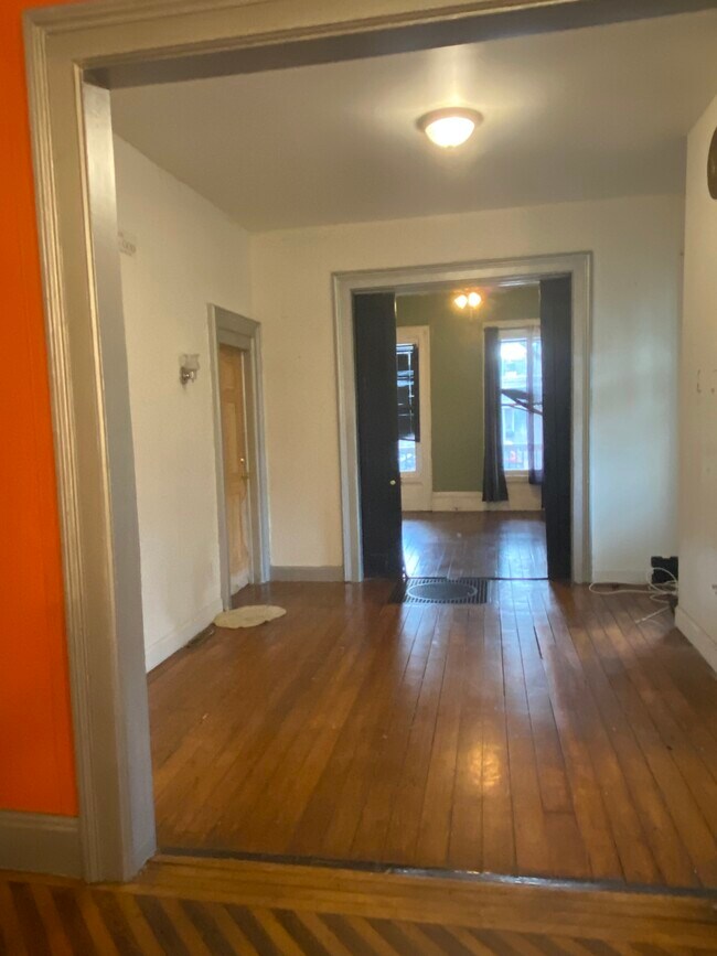 26 Park Place unit 1, Schenectady, NY 12305 - photo 4