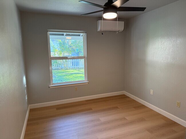 1000 Figueroa St unit B, Folsom, CA 95630 - photo 4