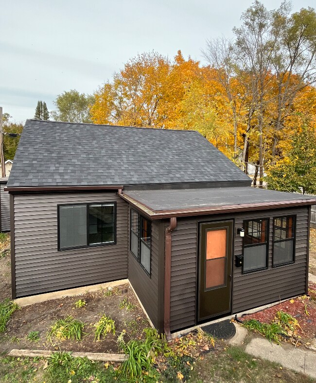 1411 Portland Ave Unit B, Beloit, WI 53511