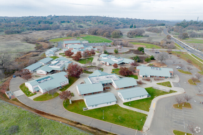 The student to teacher ratio at Pleasant Grove Middle School is 19 to 1.