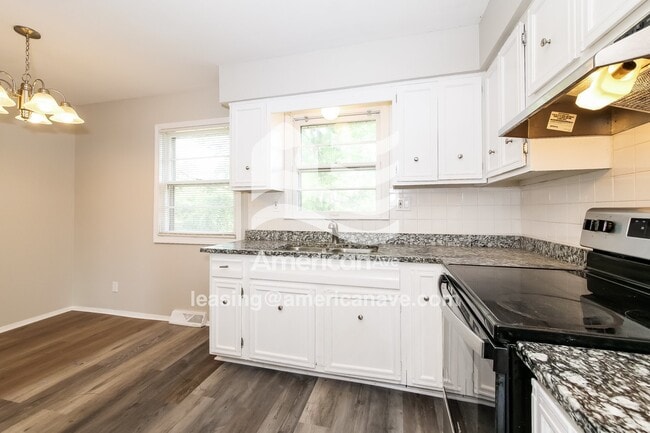 314 SW Glendana St, Lees Summit, MO 64081 - photo 7