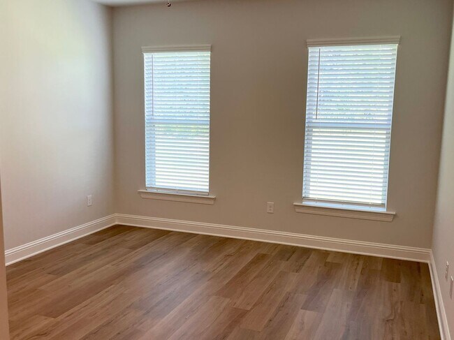 21161 Central Ave, Silverhill, AL 36576 - photo 5