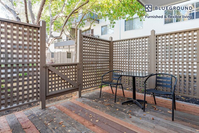 2721 Midtown Ct unit FL1-ID1868, Palo Alto, CA 94303 - photo 6
