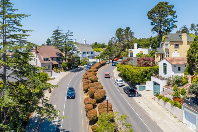 Winding streets are a hallmark of Thousand Oaks.