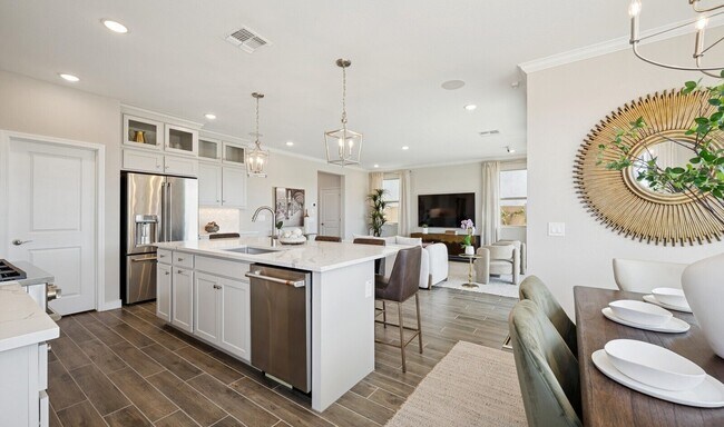 8048 W Griswold Rd, Peoria, AZ 85345 - photo 4