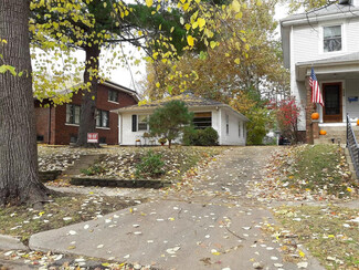 649 W Vine St, Springfield, IL 62704