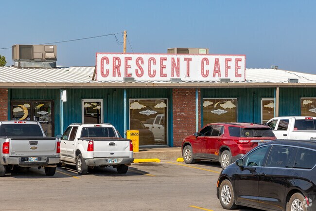 Crescent Cafe in Prattville is a culinary gem, serving delightful flavors.