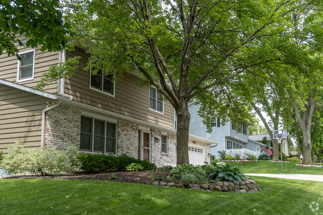 The Shorecrest yards are full of well established trees and plants.
