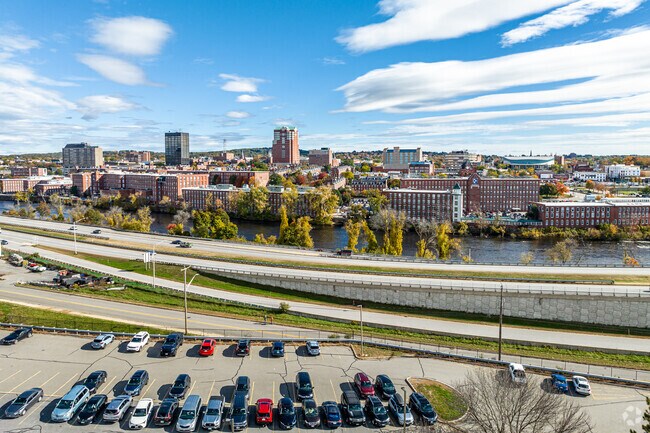 The Merrimack River and Interstate 293 run through the city of Manchester.