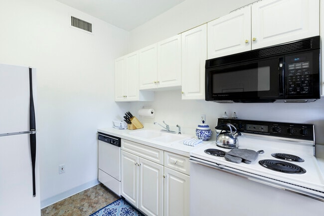 383 Commonwealth Ave unit 39/2/2025, Boston, MA 02115 - photo 5