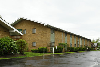 31600 Lake Shore Blvd, Willowick, OH 44095